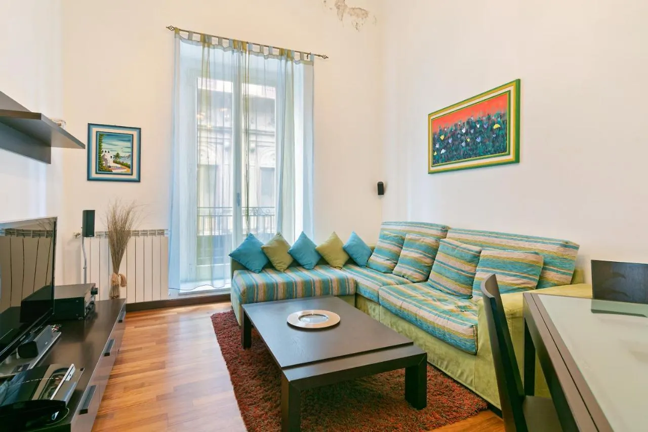 Vittorio Emanuele & Via Roma Colorful Apartment Palermo Itália